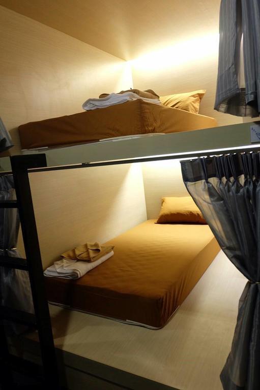 Rockstel Loma Hostel Phuket Kültér fotó