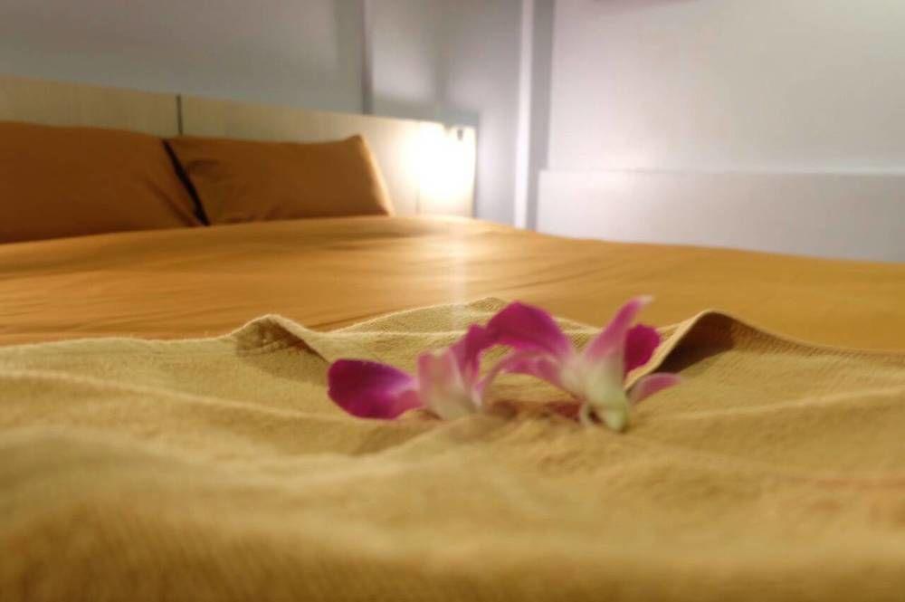 Rockstel Loma Hostel Phuket Kültér fotó